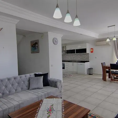 ölüdeniz Ovacıkta 5 Yatak Odalı, 12 Kişilik , Müstakil Havuzlu 1 Villa Fethiye