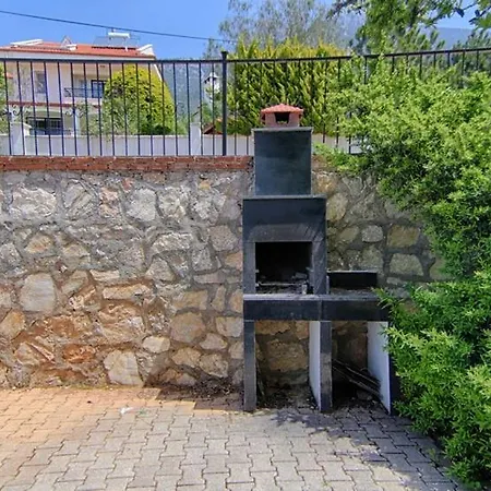 ölüdeniz Ovacıkta 5 Yatak Odalı, 12 Kişilik , Müstakil Havuzlu 1 * Fethiye