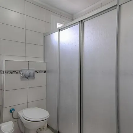 ölüdeniz Ovacıkta 5 Yatak Odalı, 12 Kişilik , Müstakil Havuzlu 1 * Fethiye