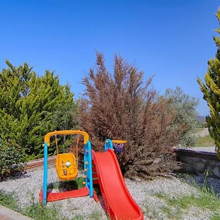 Oludeniz Ovacikta 5 Yatak Odali, 12 Kisilik , Mustakil Havuzlu 1 * Fethiye