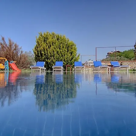 Oludeniz Ovacikta 5 Yatak Odali, 12 Kisilik , Mustakil Havuzlu 1 *